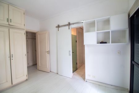 Apartamento à venda com 249m², 4 quartos e 4 vagasSuíte 1