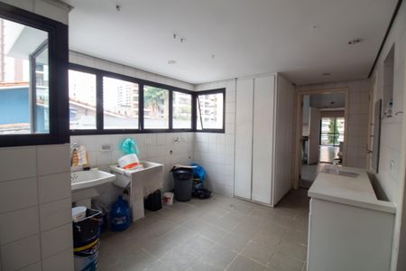 Apartamento à venda com 249m², 4 quartos e 4 vagasÁrea de Serviço