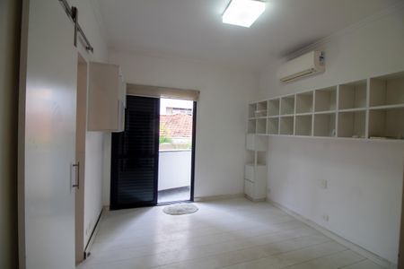 Apartamento à venda com 249m², 4 quartos e 4 vagasSuíte 1