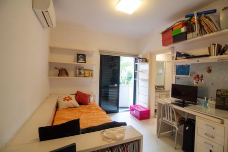 Apartamento à venda com 249m², 4 quartos e 4 vagasSuíte 2