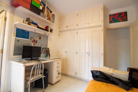 Apartamento à venda com 249m², 4 quartos e 4 vagasSuíte 2