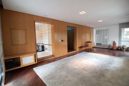 Apartamento à venda com 249m², 4 quartos e 4 vagasSala