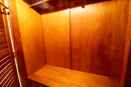 Apartamento à venda com 249m², 4 quartos e 4 vagasClosets da suíte 3