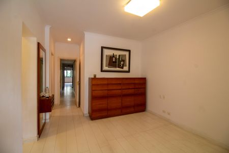 Apartamento à venda com 249m², 4 quartos e 4 vagasSuíte 3