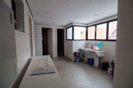 Apartamento à venda com 249m², 4 quartos e 4 vagasÁrea de Serviço