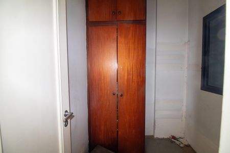 Apartamento à venda com 249m², 4 quartos e 4 vagasQuarto de Serviço 1