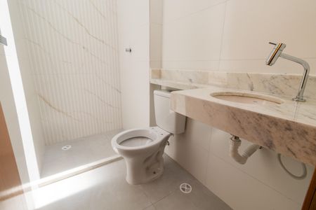 Casa à venda com 90m², 3 quartos e 2 vagas Casa à venda com 90m², 3 quartos e 2 vagasBanheiro Social