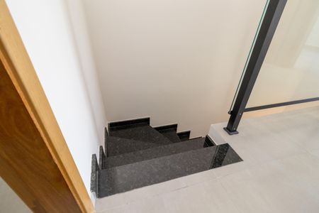 Casa à venda com 90m², 3 quartos e 2 vagas Casa à venda com 90m², 3 quartos e 2 vagasCorredor