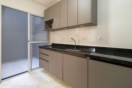 Casa à venda com 90m², 3 quartos e 2 vagas Casa à venda com 90m², 3 quartos e 2 vagasCozinha