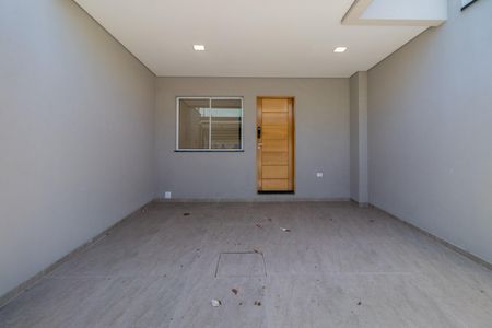 Casa à venda com 90m², 3 quartos e 2 vagas Casa à venda com 90m², 3 quartos e 2 vagasGaragem