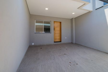 Casa à venda com 90m², 3 quartos e 2 vagas Casa à venda com 90m², 3 quartos e 2 vagasGaragem