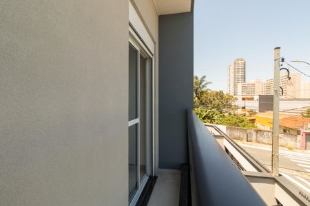 Casa à venda com 90m², 3 quartos e 2 vagas Casa à venda com 90m², 3 quartos e 2 vagasVaranda da Suíte