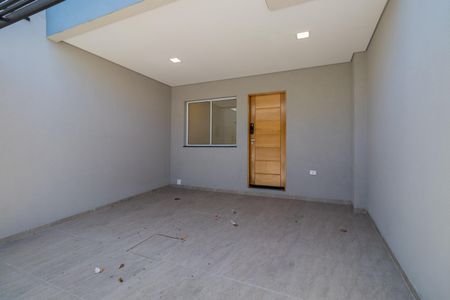 Casa à venda com 90m², 3 quartos e 2 vagas Casa à venda com 90m², 3 quartos e 2 vagasGaragem