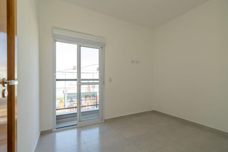 Casa à venda com 90m², 3 quartos e 2 vagas Casa à venda com 90m², 3 quartos e 2 vagasSuíte