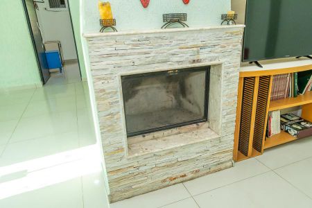 Casa para alugar com 2000m², 6 quartos e 4 vagas Casa para alugar com 2000m², 6 quartos e 4 vagasSala