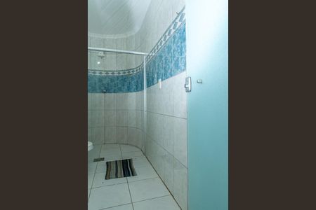 Casa para alugar com 2000m², 6 quartos e 4 vagas Casa para alugar com 2000m², 6 quartos e 4 vagasBanheiro da Suíte 1