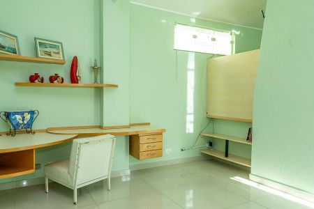 Casa para alugar com 2000m², 6 quartos e 4 vagas Casa para alugar com 2000m², 6 quartos e 4 vagasEscritório