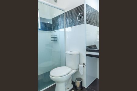 Casa para alugar com 2000m², 6 quartos e 4 vagas Casa para alugar com 2000m², 6 quartos e 4 vagasBanheiro da Suíte 1