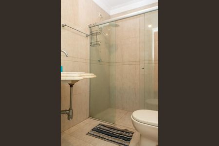 Casa para alugar com 2000m², 6 quartos e 4 vagas Casa para alugar com 2000m², 6 quartos e 4 vagasBanheiro Social 2