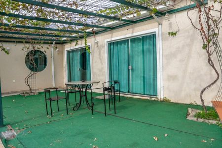 Casa para alugar com 2000m², 6 quartos e 4 vagas Casa para alugar com 2000m², 6 quartos e 4 vagasVaranda