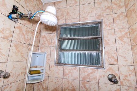 Casa à venda com 162m², 3 quartos e 2 vagas Casa à venda com 162m², 3 quartos e 2 vagasBanheiro de Serviço