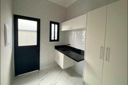 Casa de condomínio à venda com 282m², 4 quartos e 4 vagasFoto 01