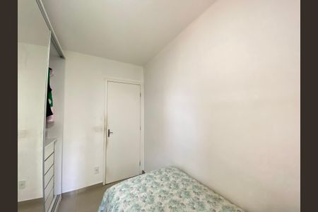 Apartamento à venda com 77m², 3 quartos e 2 vagasQuarto 2