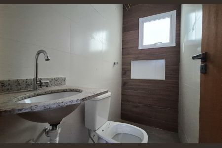 Apartamento à venda com 40m², 2 quartos e 1 vaga Apartamento à venda com 40m², 2 quartos e 1 vagaBanheiro da suíte