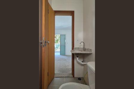 Apartamento à venda com 40m², 2 quartos e 1 vaga Apartamento à venda com 40m², 2 quartos e 1 vagaBanheiro da suíte