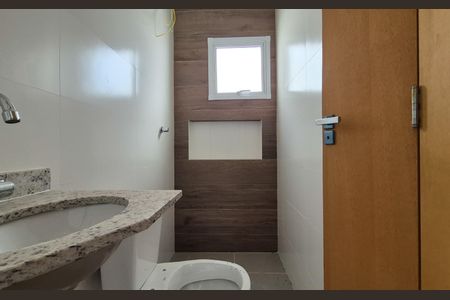 Apartamento à venda com 40m², 2 quartos e 1 vaga Apartamento à venda com 40m², 2 quartos e 1 vagaBanheiro da suíte