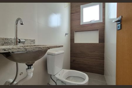 Apartamento à venda com 40m², 2 quartos e 1 vaga Apartamento à venda com 40m², 2 quartos e 1 vagaBanheiro da suíte