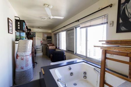 Apartamento para alugar com 175m², 3 quartos e 2 vagasSuíte 2