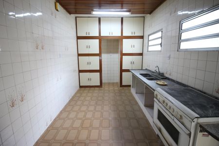 Casa à venda com 300m², 2 quartos e 5 vagasCozinha