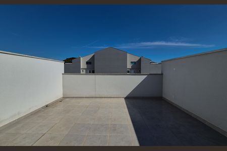 Apartamento à venda com 92m², 2 quartos e 3 vagas Apartamento à venda com 92m², 2 quartos e 3 vagasCobertura