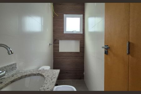 Apartamento à venda com 92m², 2 quartos e 1 vagaBanheiro da suíte