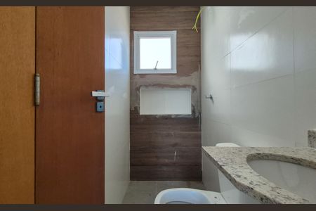 Apartamento à venda com 80m², 2 quartos e 1 vaga Apartamento à venda com 80m², 2 quartos e 1 vagaBanheiro da suíte