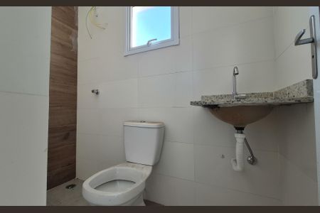 Apartamento à venda com 80m², 2 quartos e 1 vaga Apartamento à venda com 80m², 2 quartos e 1 vagaBanheiro de Serviço