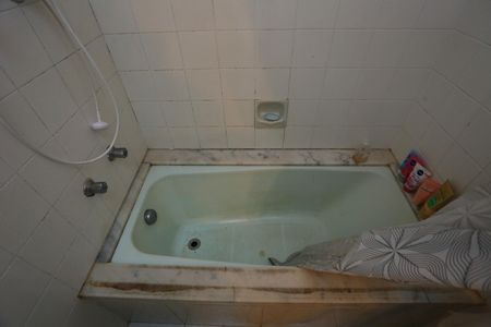 Casa à venda com 240m², 3 quartos e 6 vagasBanheiro da Suíte