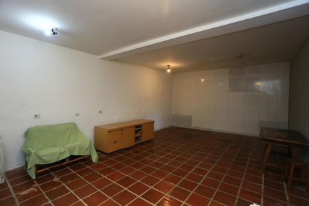 Casa à venda com 240m², 3 quartos e 6 vagasÁrea comum - Salão de festas