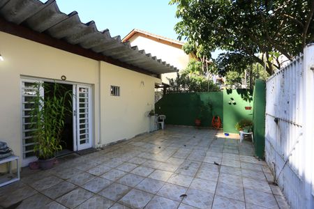 Casa à venda com 240m², 3 quartos e 6 vagasGaragem