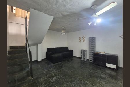 Casa de condomínio à venda com 146m², 3 quartos e 1 vagaÁrea Privativa