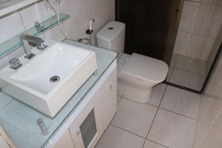 Apartamento à venda com 97m², 3 quartos e 2 vagasBanheiro 1