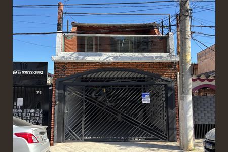 Casa à venda com 150m², 2 quartos e 2 vagasFachada