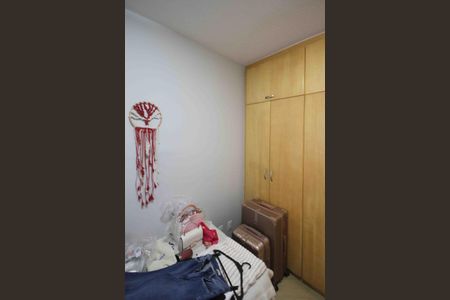 Apartamento à venda com 90m², 3 quartos e 2 vagasQuarto 02