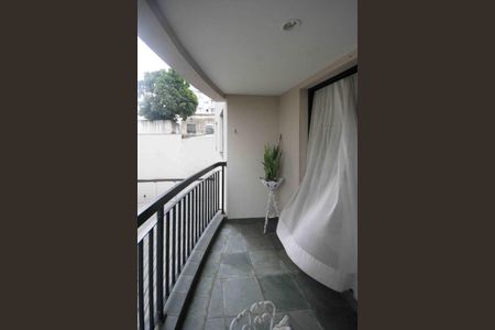 Apartamento à venda com 90m², 3 quartos e 2 vagasVaranda