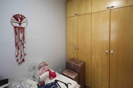 Apartamento à venda com 90m², 3 quartos e 2 vagasQuarto 02