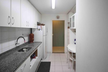 Apartamento à venda com 90m², 3 quartos e 2 vagasCozinha