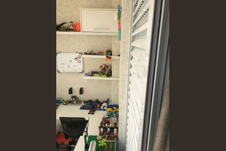 Apartamento à venda com 89m², 3 quartos e 2 vagasQuarto 