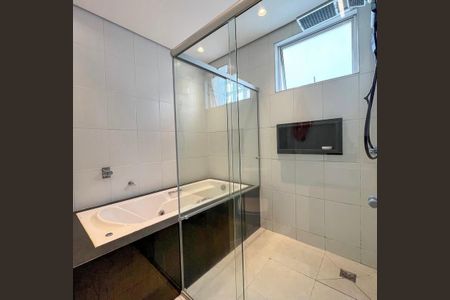 Apartamento à venda com 119m², 3 quartos e 2 vagasBanheiro
