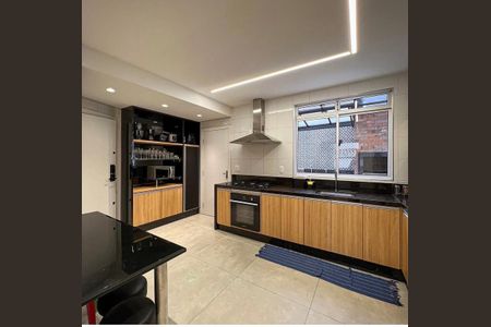 Apartamento à venda com 119m², 3 quartos e 2 vagasCozinha